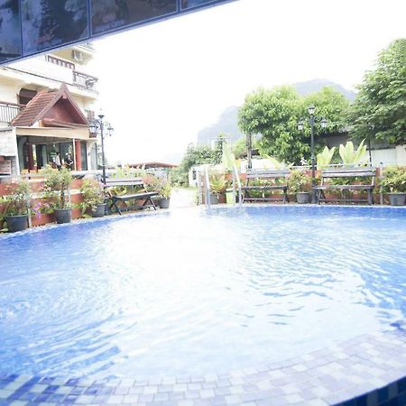 Mountainview Riverside Boutique Hotel Vang Vieng Esterno foto