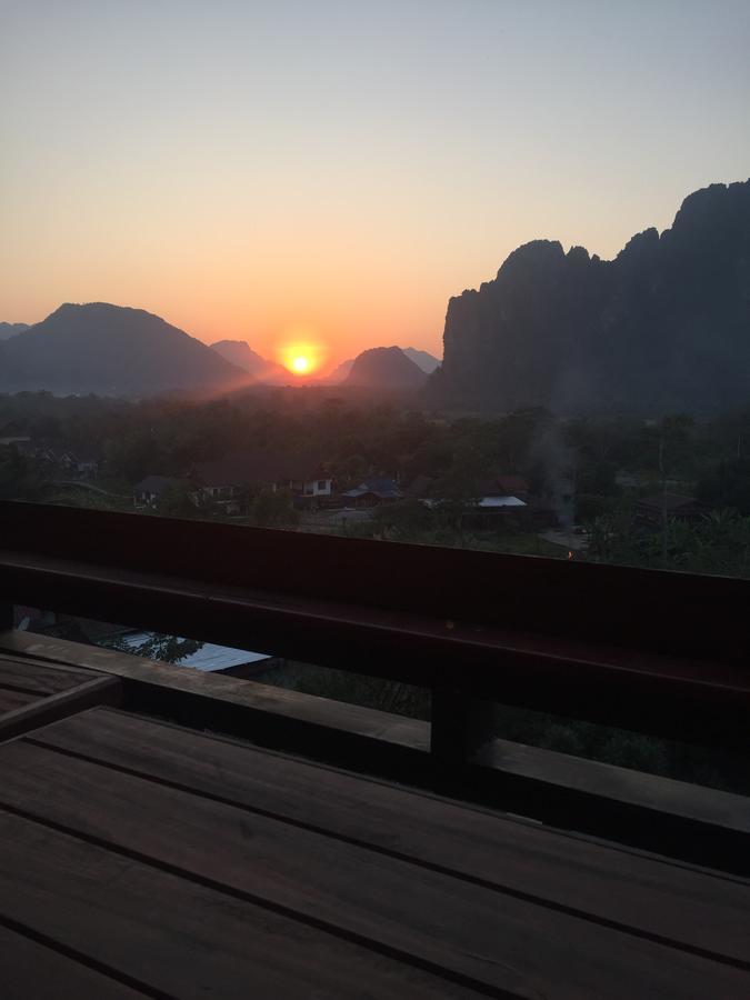 Mountainview Riverside Boutique Hotel Vang Vieng Esterno foto