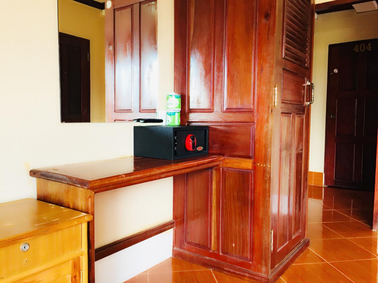Mountainview Riverside Boutique Hotel Vang Vieng Esterno foto