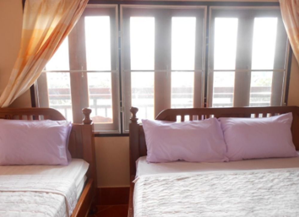 Mountainview Riverside Boutique Hotel Vang Vieng Esterno foto
