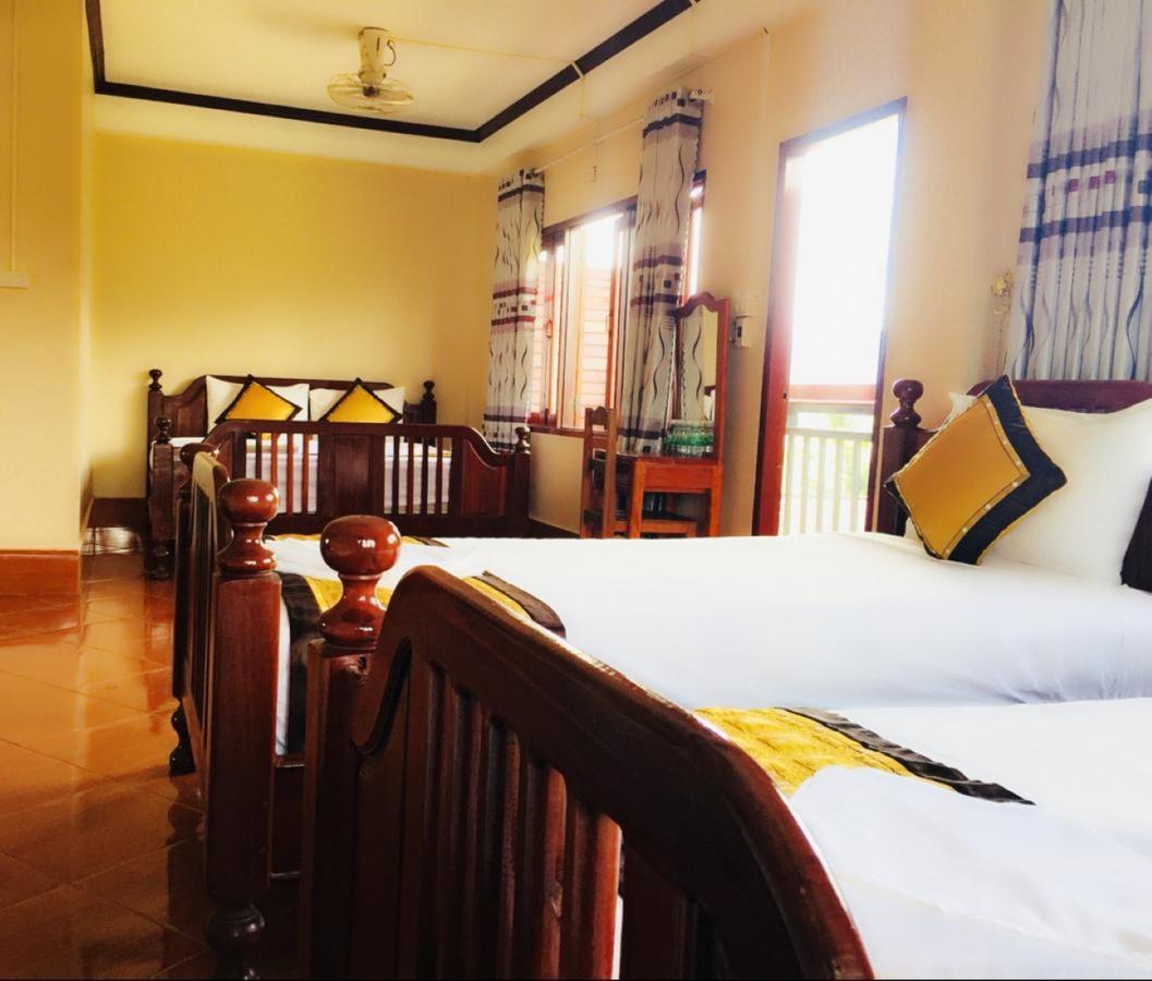 Mountainview Riverside Boutique Hotel Vang Vieng Esterno foto