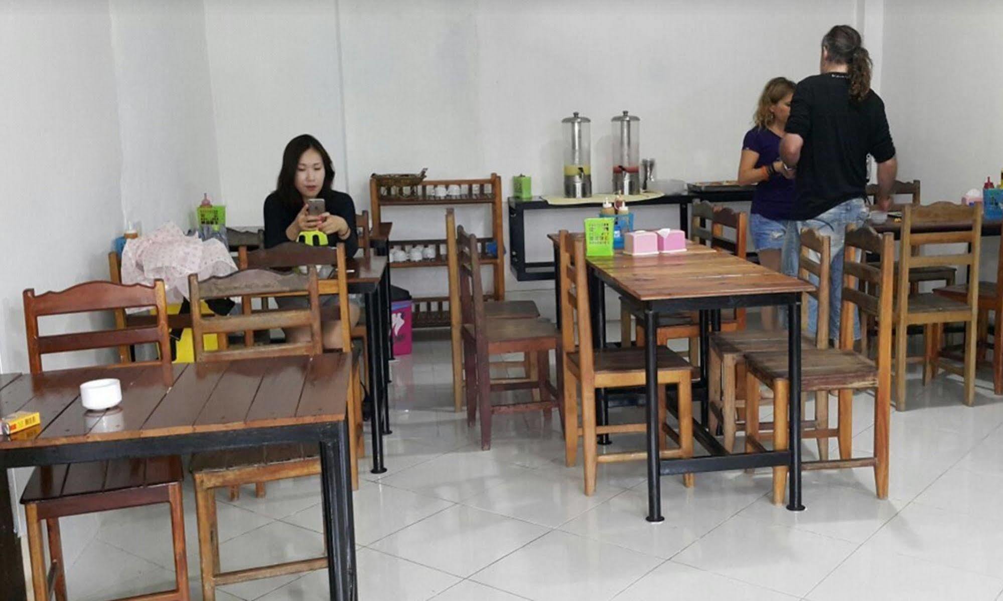 Mountainview Riverside Boutique Hotel Vang Vieng Esterno foto