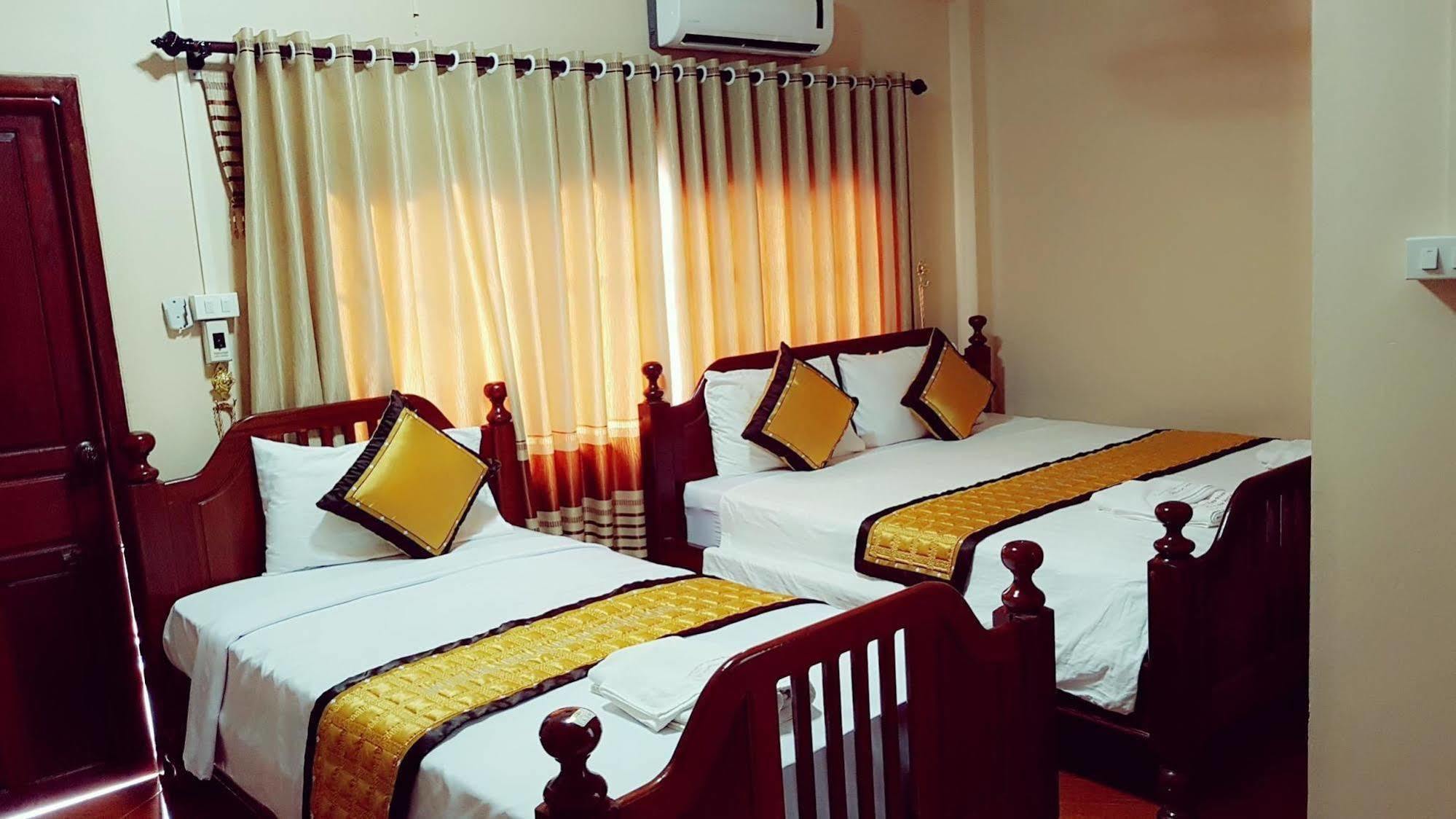 Mountainview Riverside Boutique Hotel Vang Vieng Esterno foto