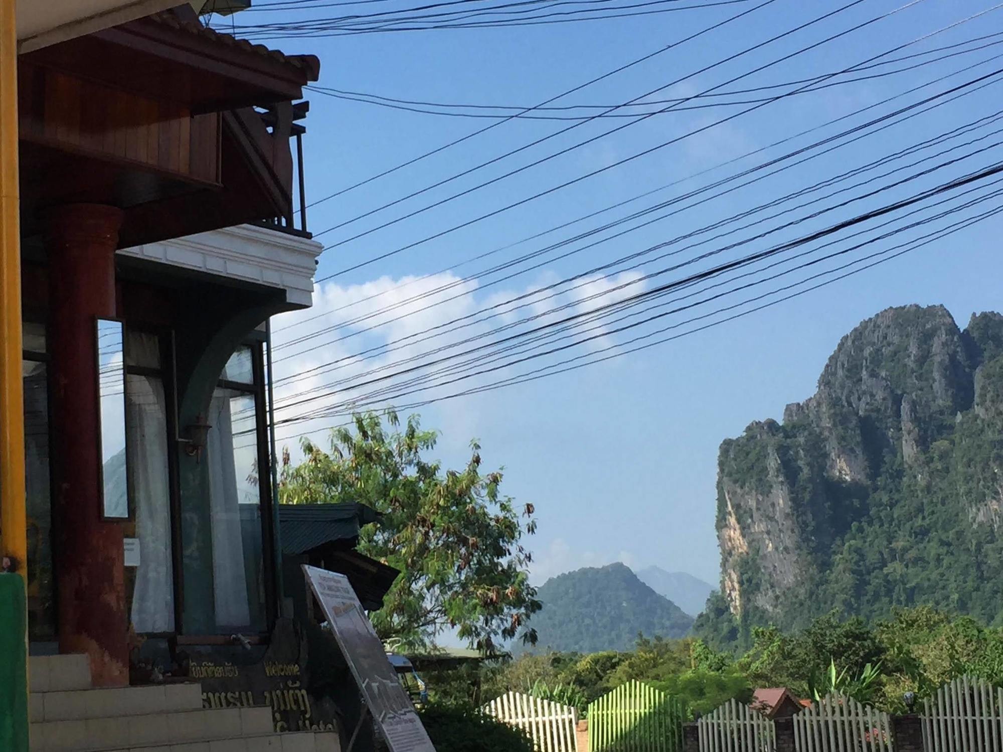 Mountainview Riverside Boutique Hotel Vang Vieng Esterno foto