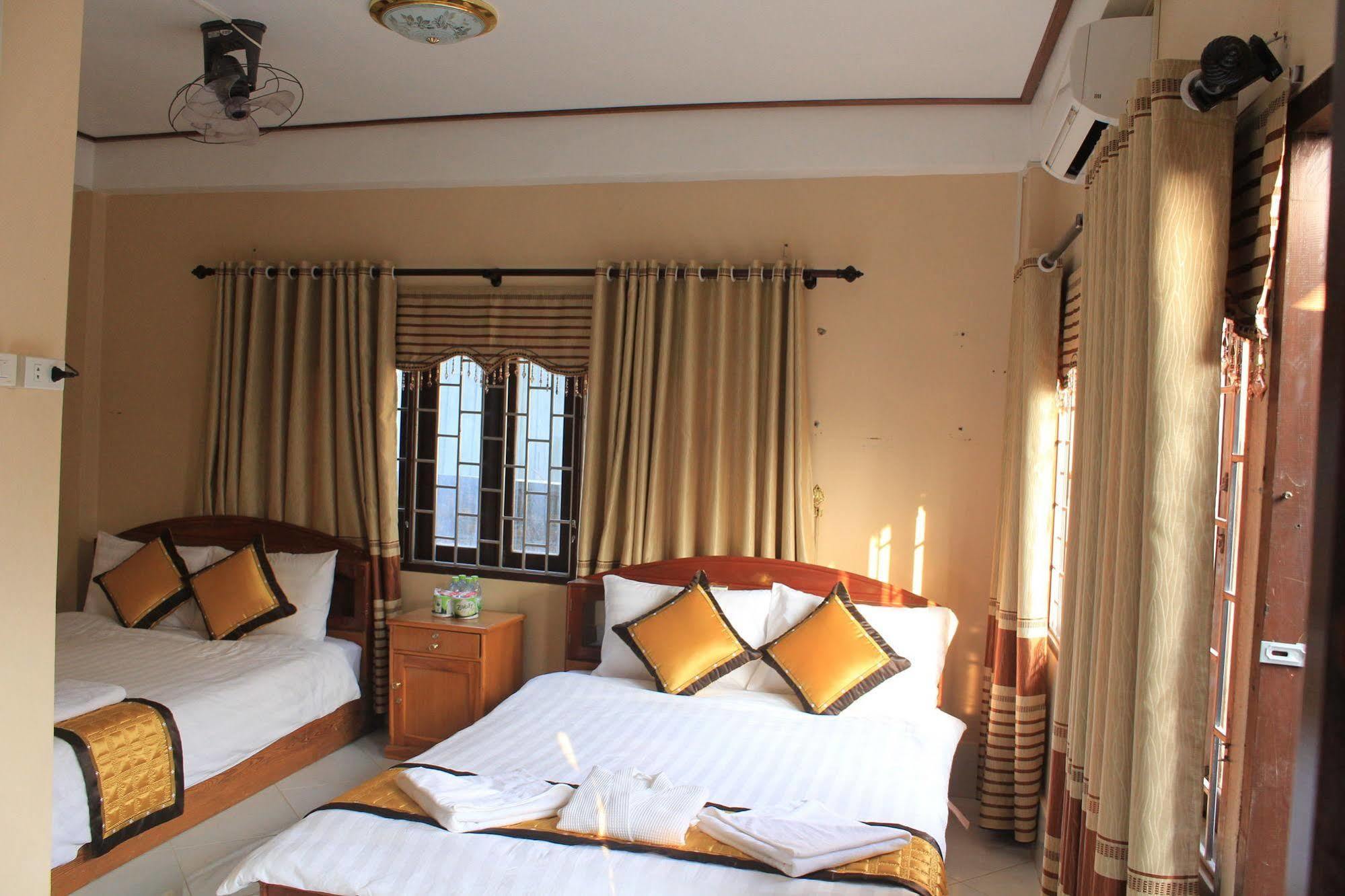 Mountainview Riverside Boutique Hotel Vang Vieng Esterno foto