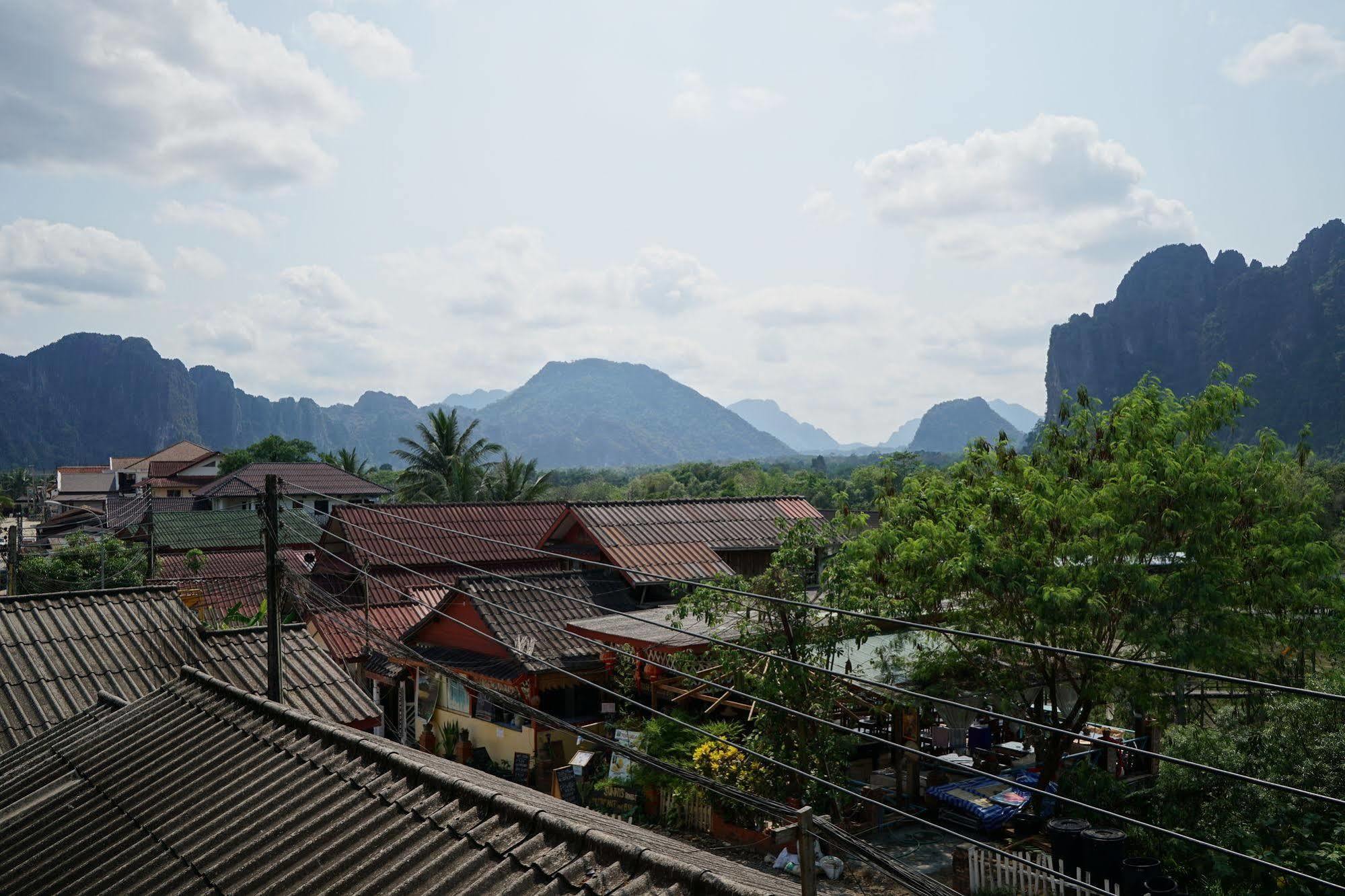 Mountainview Riverside Boutique Hotel Vang Vieng Esterno foto