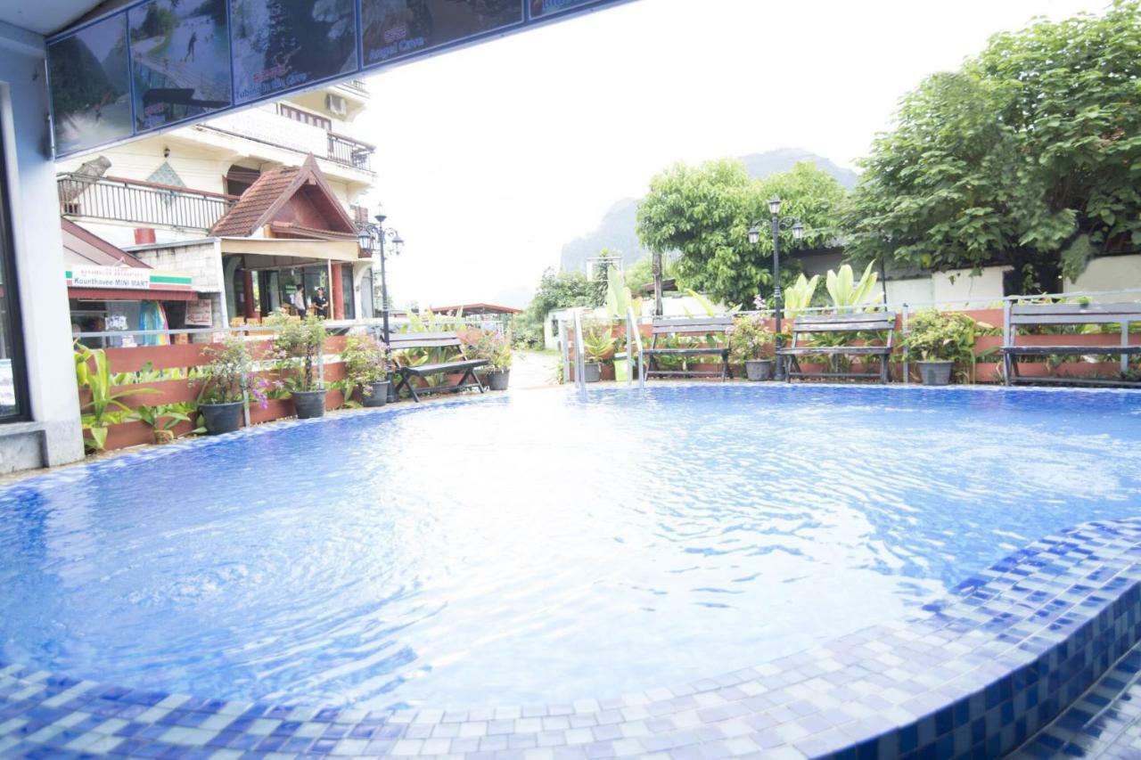 Mountainview Riverside Boutique Hotel Vang Vieng Esterno foto